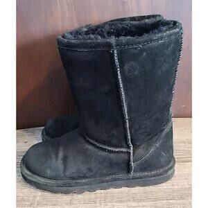 Bearpaw Black Suede Womens 8 Boot Mukluks Flats Sherpa Winter Warm Mid Calf